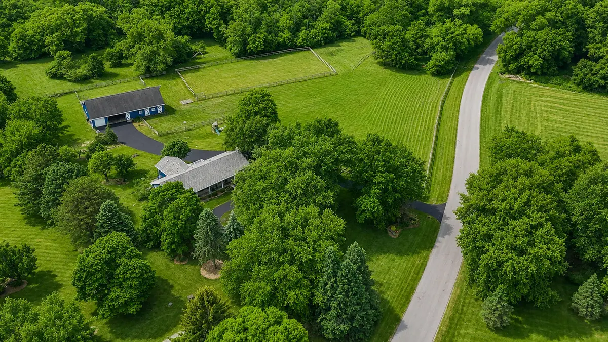 N7W29615 Thames Ct, Delafield, WI 53188 - #1