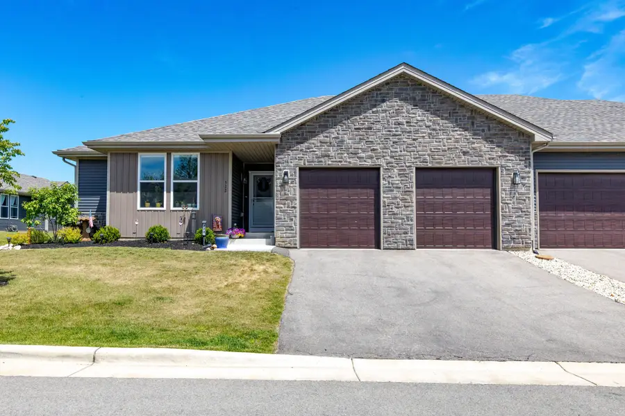 322 Stricker Way, Edgerton, WI 53534 - #2