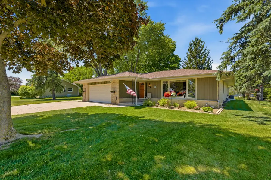 4455 N 143rd St, Brookfield, WI 53005 - #2