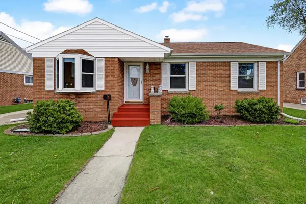 625 S 32nd St, Manitowoc, WI 54220