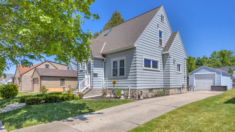 2235 N 23rd St, Sheboygan, WI 53083 - #3
