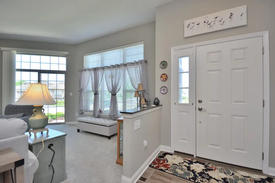 4380 Nighthawk Trl, Brookfield, WI 53005 - #2