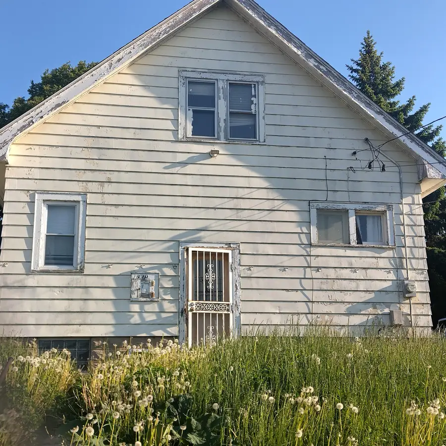 1420 W Congress St, Milwaukee, WI 53209 - #2