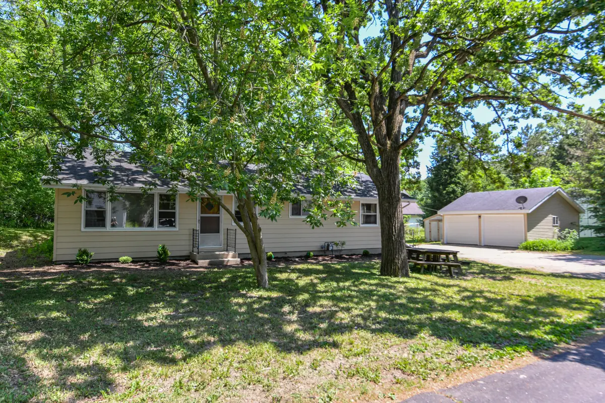N6924 Oak Ln, Sugar Creek, WI 53121 - #1
