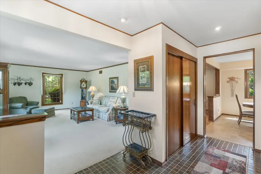 15655 Monet Ct, Brookfield, WI 53005 - #3