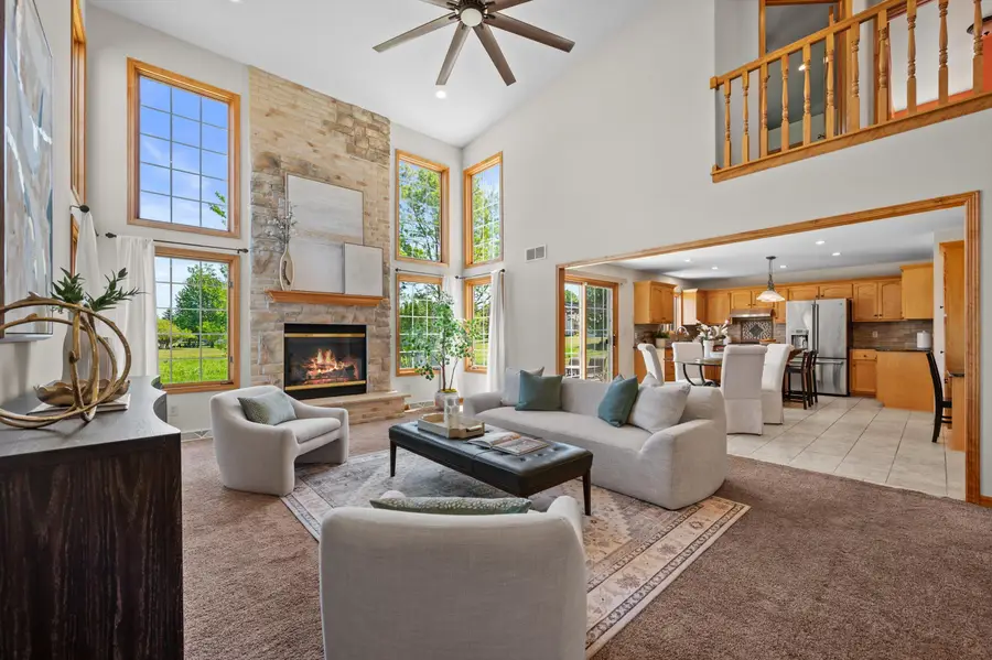 W234N7698 Grey Moss Ct, Sussex, WI 53089 - #2