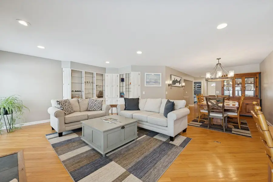 355 Havenwood Dr, Lake Geneva, WI 53147 - #3