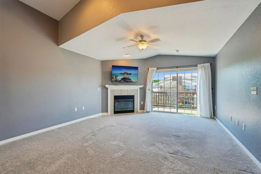 N16W26533 Tall Reeds Ln, Pewaukee, WI 53072 - #3