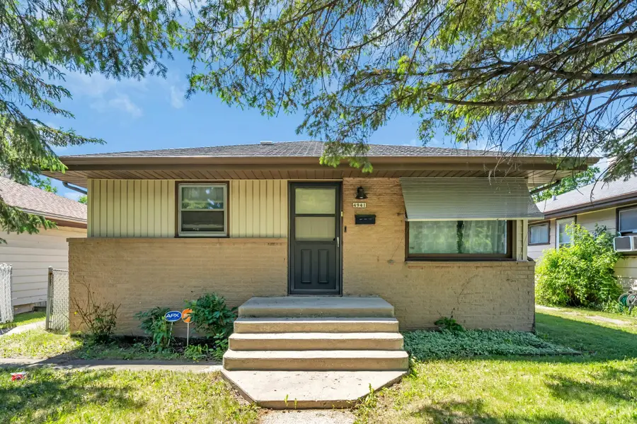 4941 N Sherman Blvd, Milwaukee, WI 53209 - #2