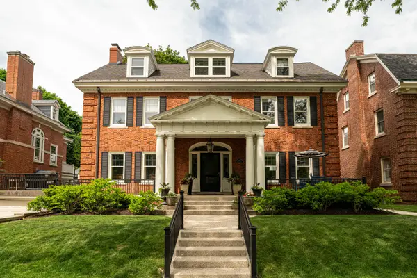 3053 N Summit Ave, Milwaukee, WI 53211