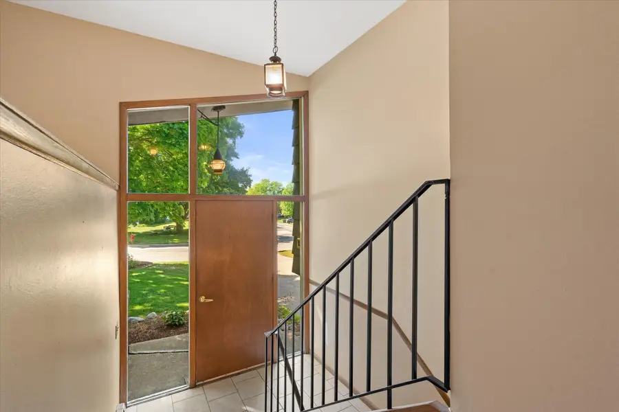 N89W17089 Highland Ct, Menomonee Falls, WI 53051 - #3