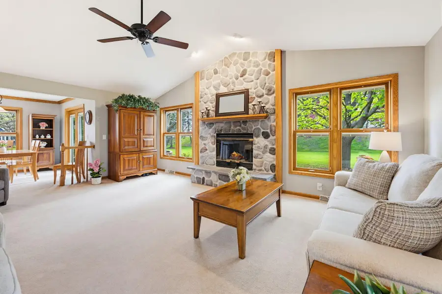 W329N4063 High Hill Ct, Nashotah, WI 53058 - #3