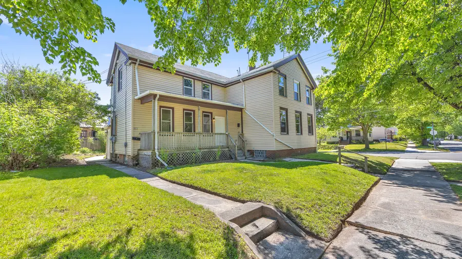933 St Clair Ave, Sheboygan, WI 53081 - #3