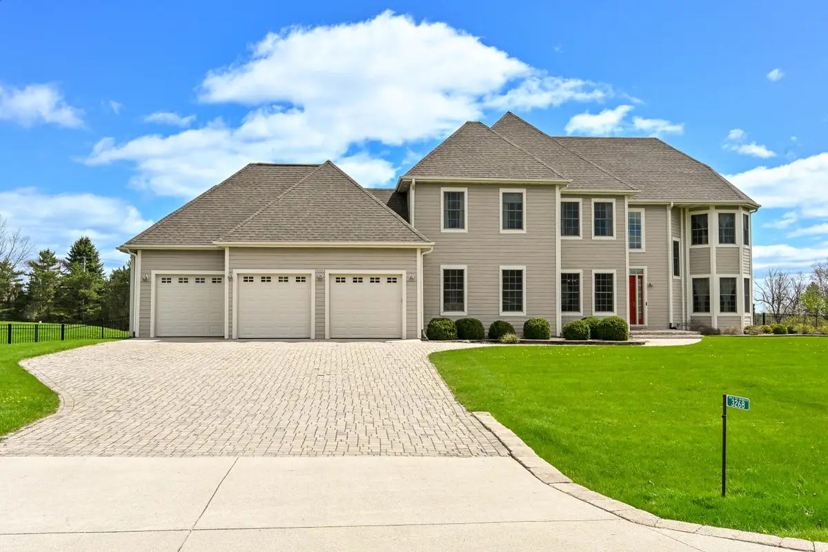 3268 Bay Hill Rd, Port Washington, WI 53074 - #1
