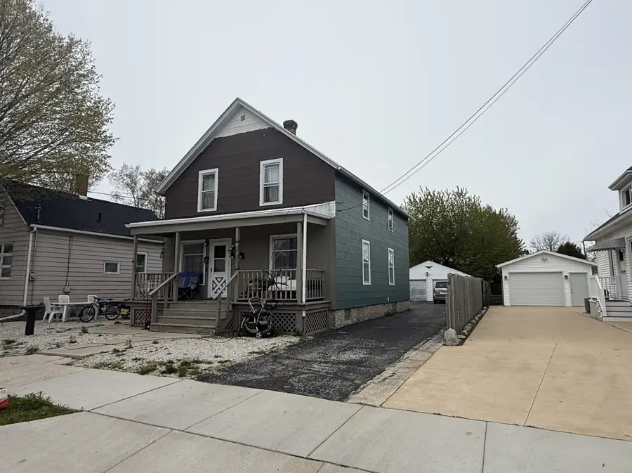 2010 Lincoln St, Two Rivers, WI 54241 - #2