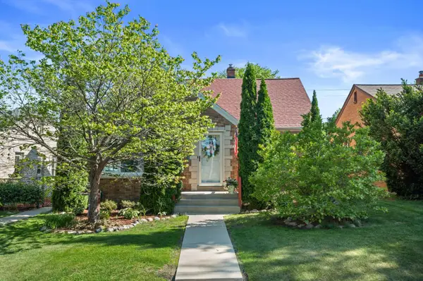 3321 W Oklahoma Ave Sw, Milwaukee, WI 53215