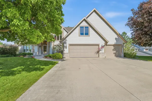 787 Green Bay Dr, Mayville, WI 53050