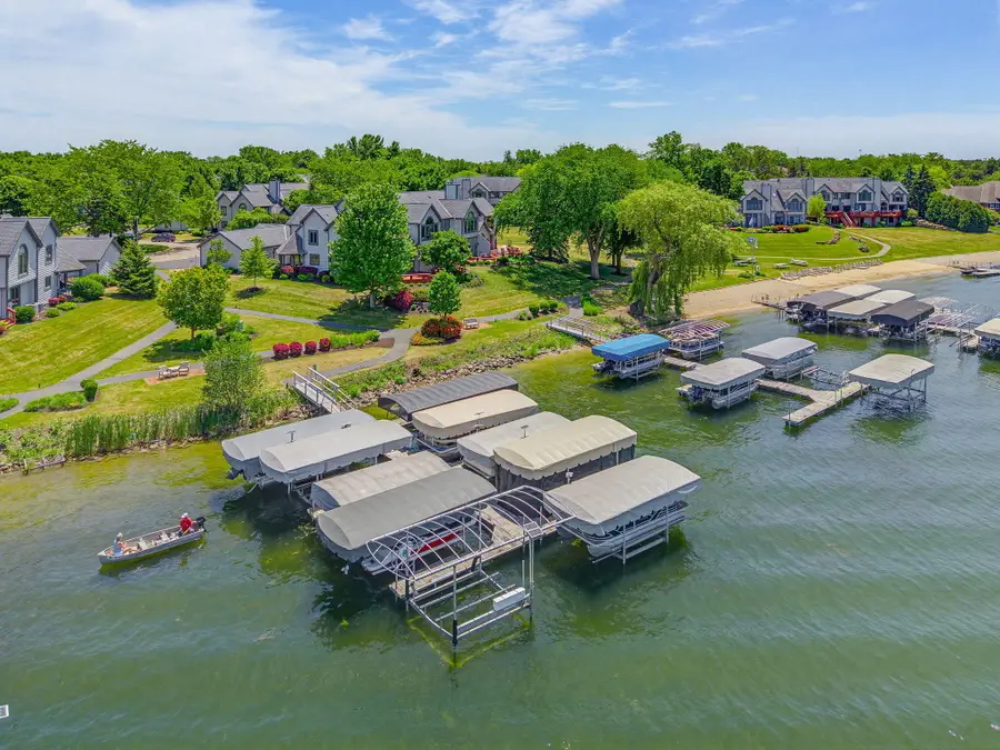 W177S7495 Harbor Cir, Muskego, WI 53150 - #3