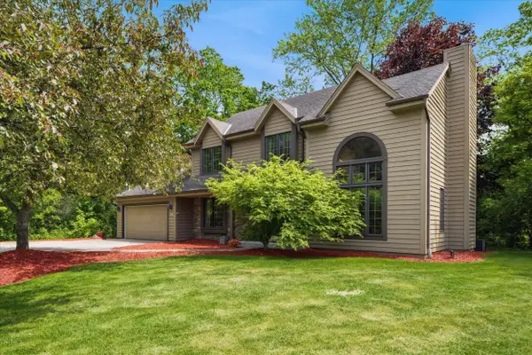 5321 W Woodland Dr, Brown Deer, WI 53223