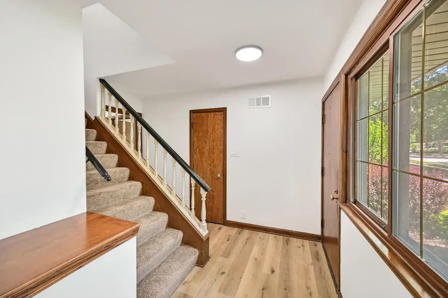 6319 N Bay Ridge Ave, Whitefish Bay, WI 53217 - #3