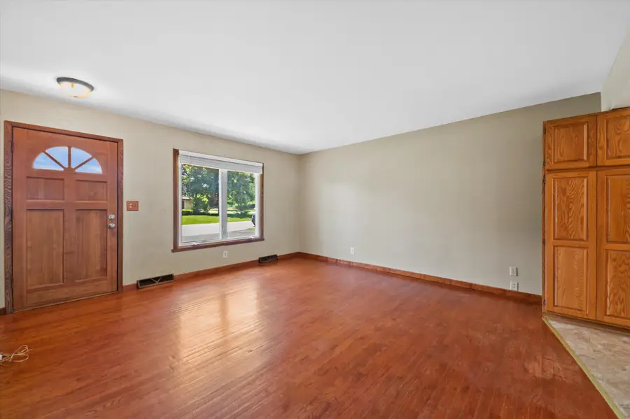 2510 Bittersweet Ct, Caledonia, WI 53402 - #3