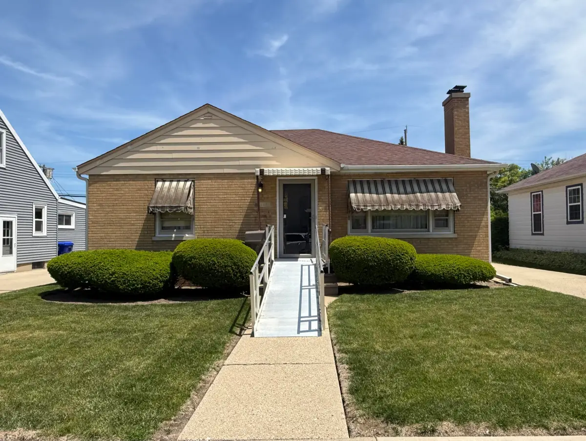 6113 44th Ave, Kenosha, WI 53142 - #1