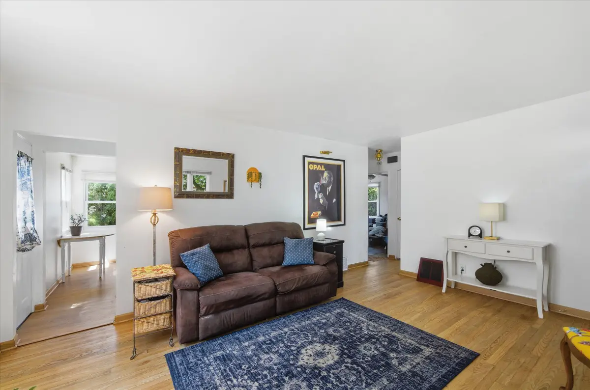 3147 S Brisbane Ave, Milwaukee, WI 53207 - #1