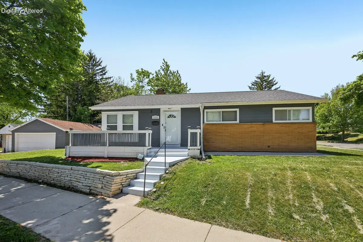 5125 N 81st St, Milwaukee, WI 53218 - #1