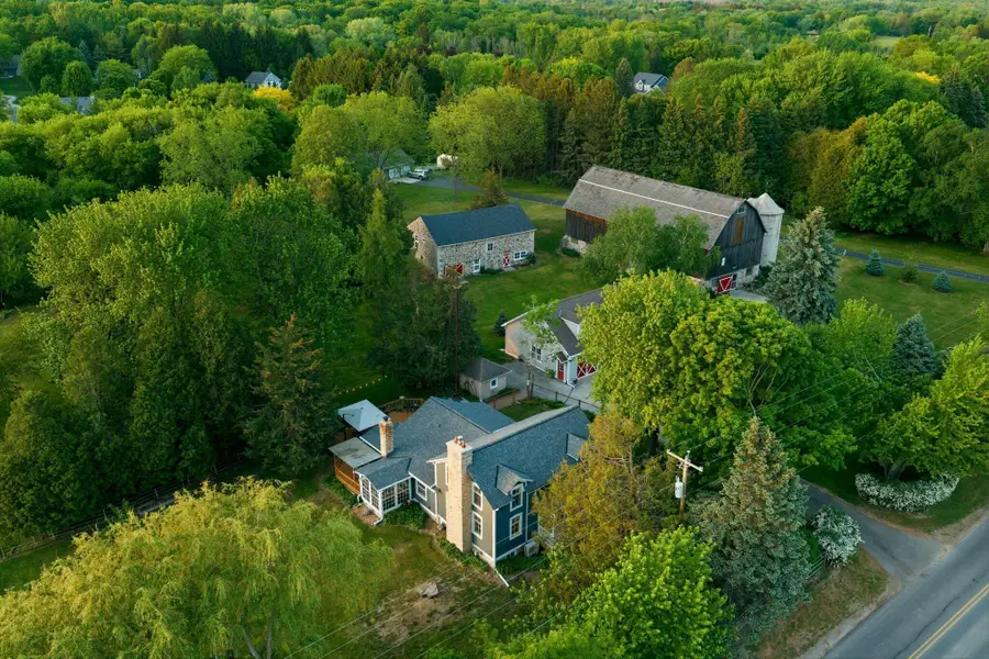 1770 Pleasant Valley Rd, Grafton, WI 53024 - #2