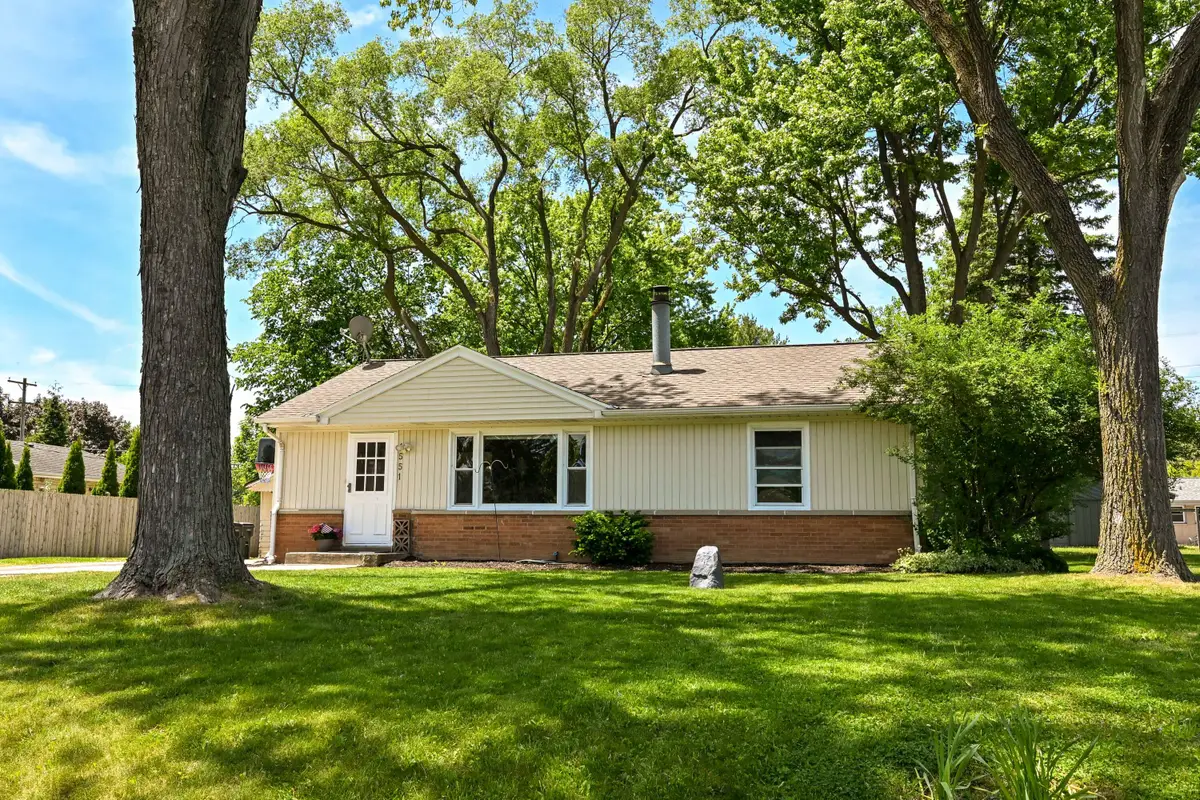 1551 S 168th St, New Berlin, WI 53151 - #1