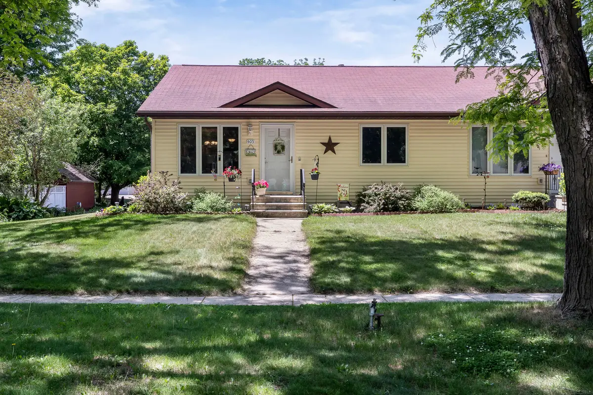 405 Grant St S, Houston, MN 55943 - #1