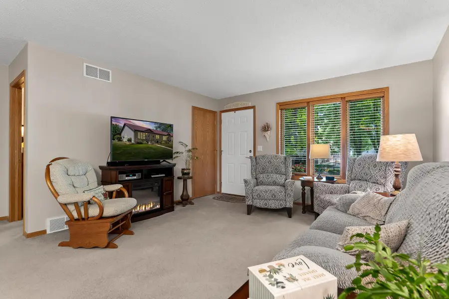 405 Grant St S, Houston, MN 55943 - #3