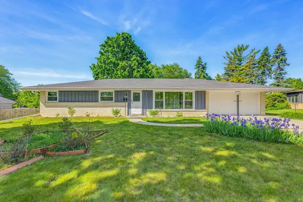 6025 S 22nd St, Milwaukee, WI 53221