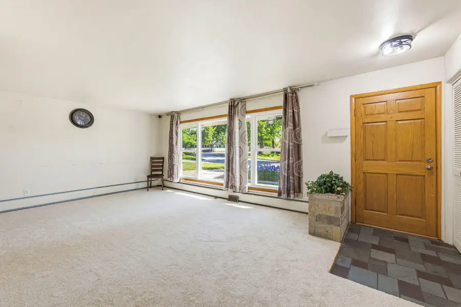 6025 S 22nd St, Milwaukee, WI 53221 - #2