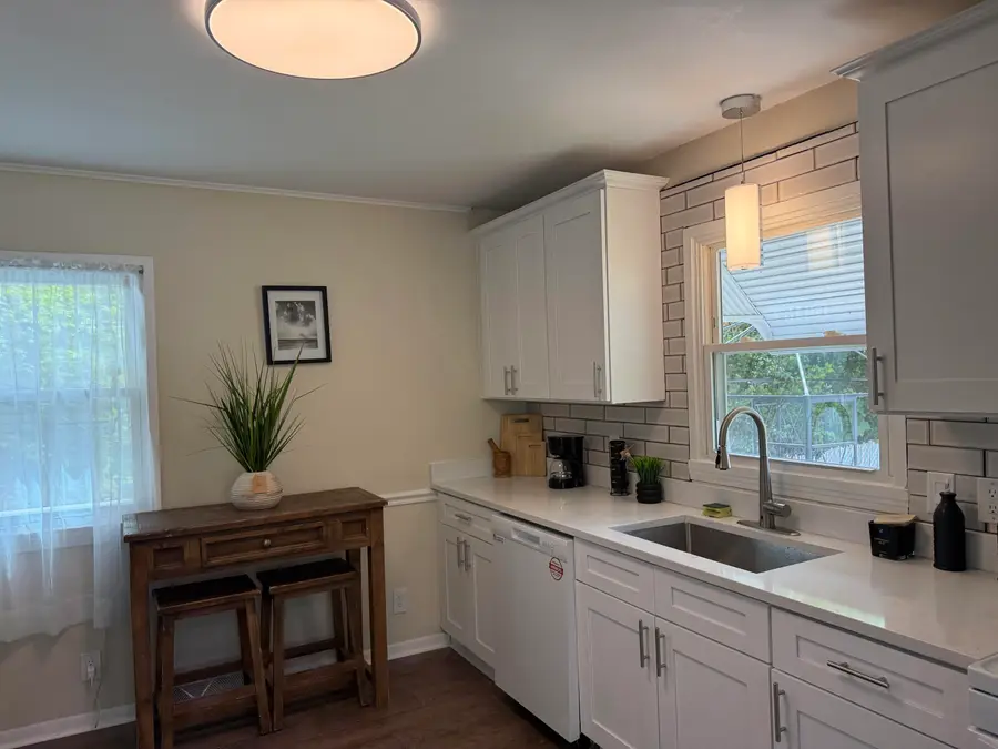 3805 W Kaul Ave, Milwaukee, WI 53209 - #3