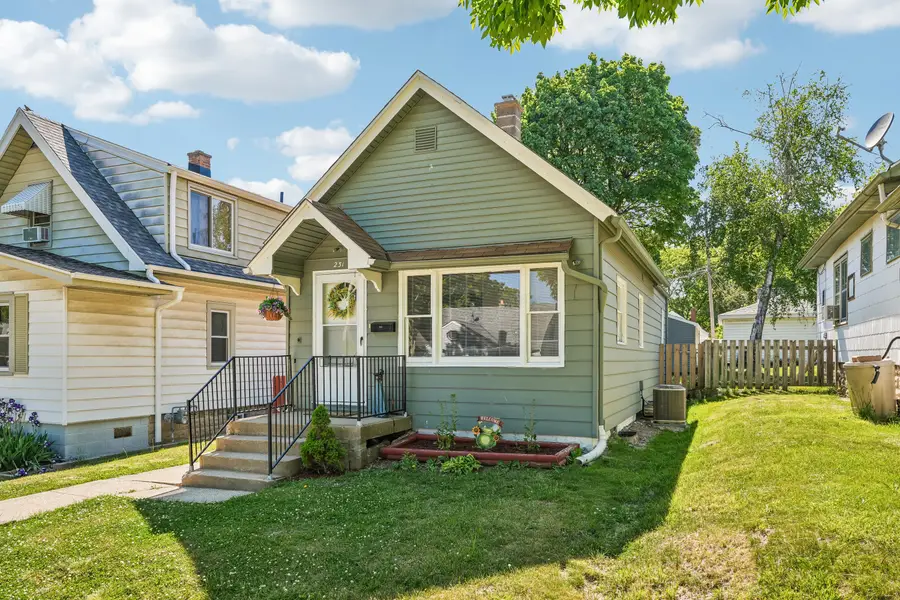 231 S 62nd St, Milwaukee, WI 53214 - #2