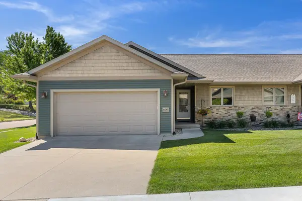609 4th Ave N, Onalaska, WI 54650
