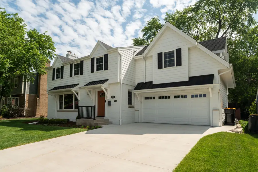 2550 N 93rd St, Wauwatosa, WI 53226 - #2