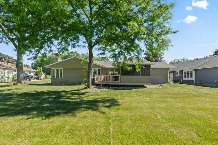 445 E Harvard St, Oconomowoc, WI 53066 - #3