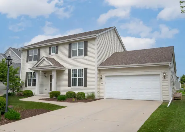 280 Foxglove St, Port Washington, WI 53074