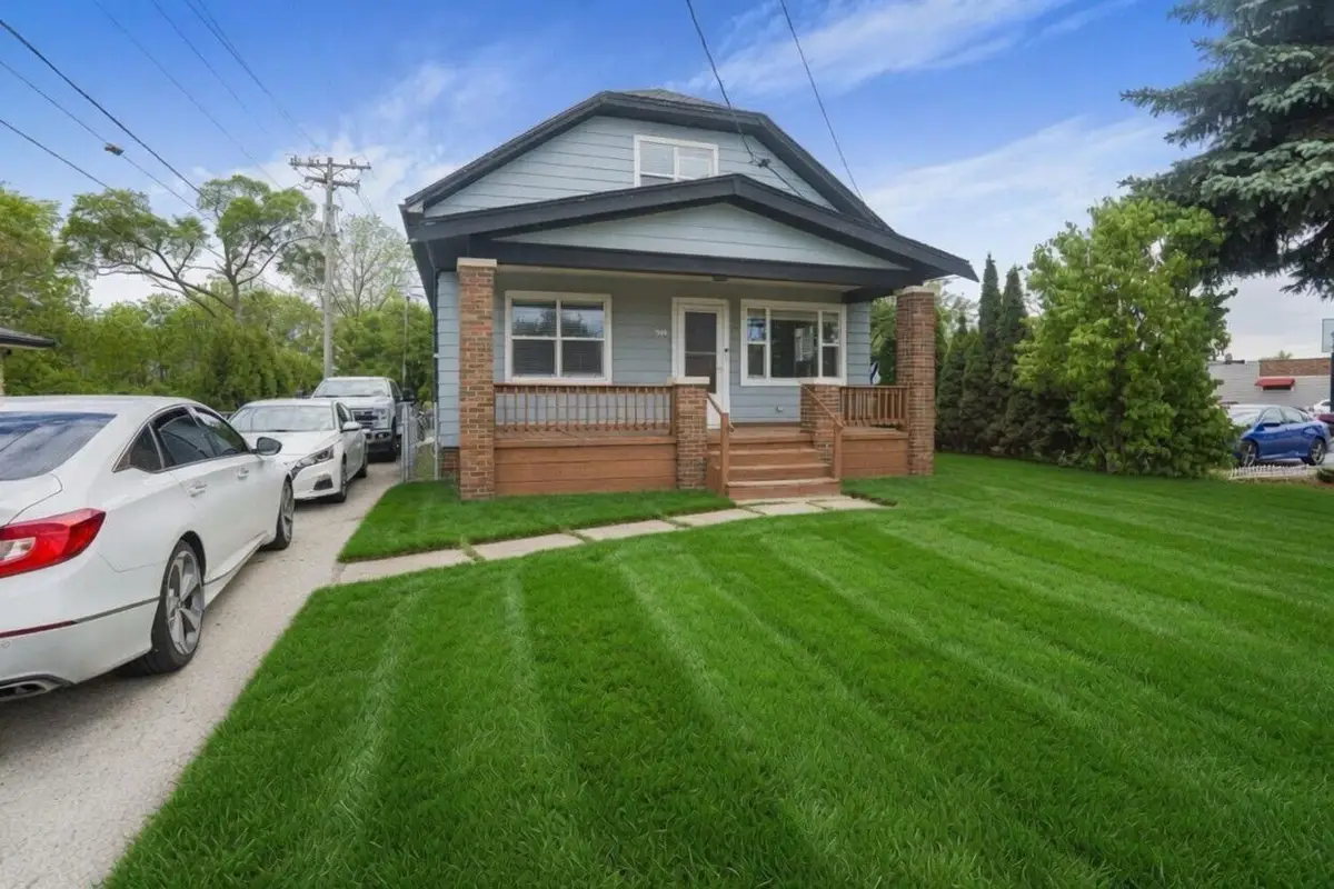 4723 Douglas Ave, Caledonia, WI 53402 - #1