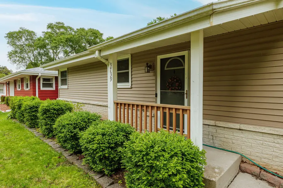 3739 W Parnell Ave, Milwaukee, WI 53221 - #3