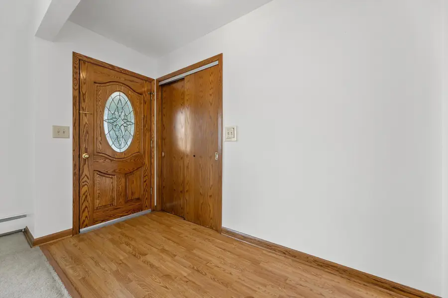 7701 W Warnimont Ave, Milwaukee, WI 53220 - #2