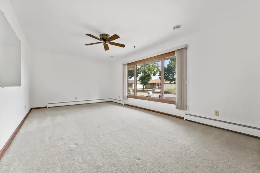 7701 W Warnimont Ave, Milwaukee, WI 53220 - #3