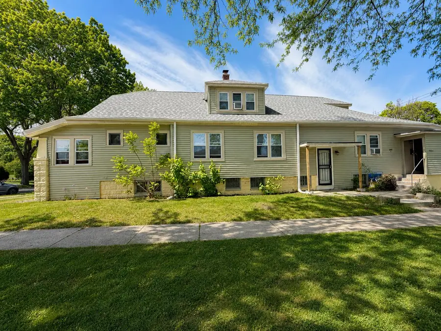 6302 W Medford Ave, Milwaukee, WI 53218 - #3