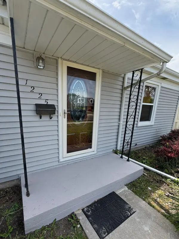 1225 Lombard Ave, Racine, WI 53402