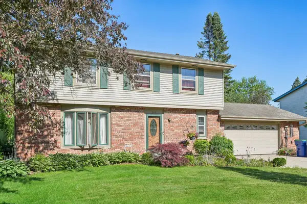 205 Fox Glen Rd, Fredonia, WI 53021