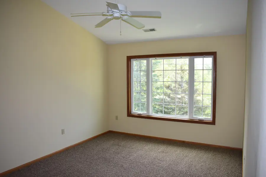 803 Cheyenne Ave, Grafton, WI 53024 - #2