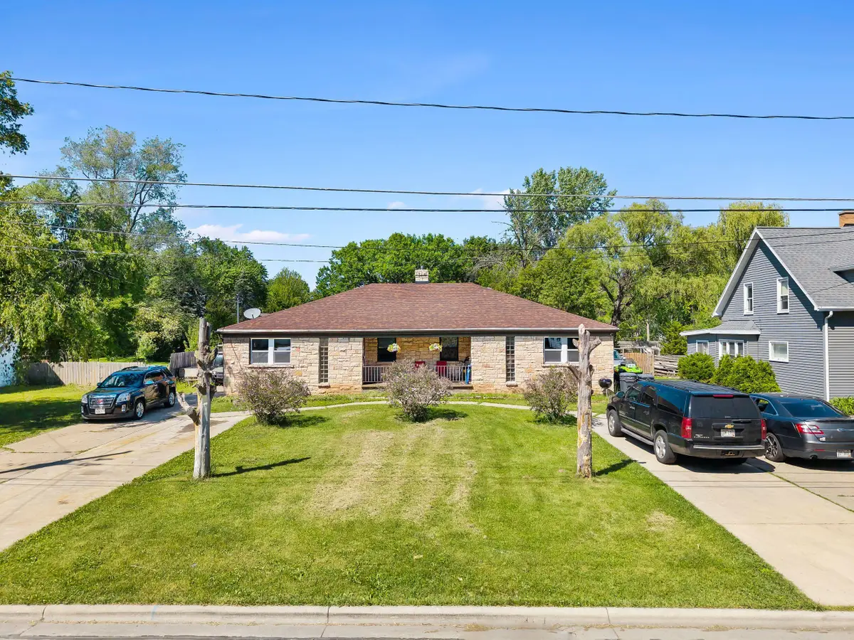 1269 Garland St, Allouez, WI 54301 - #1