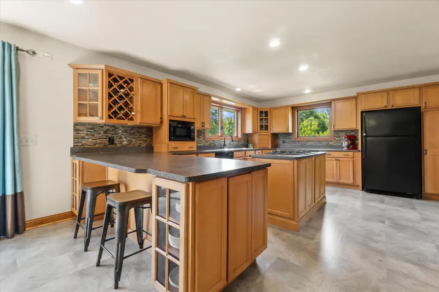 9574 S Fairway Cir, Franklin, WI 53132 - #3